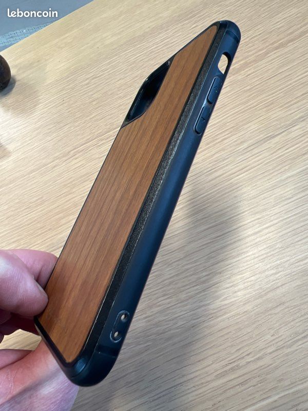 Coque Iphone 11 pro Woodstache (image 3)