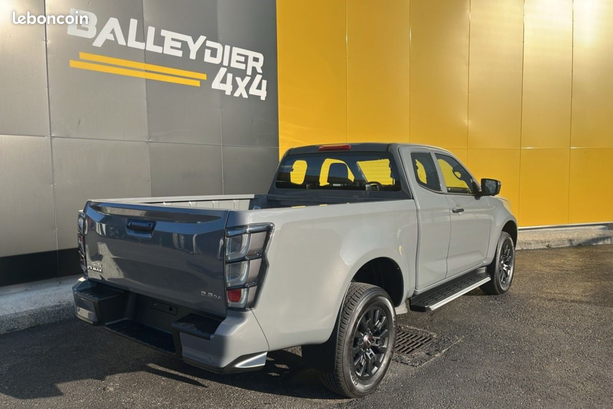 Isuzu D-max 2.2 TD 164 SPACE NITRO SPORT A/T8-8% (image 1)
