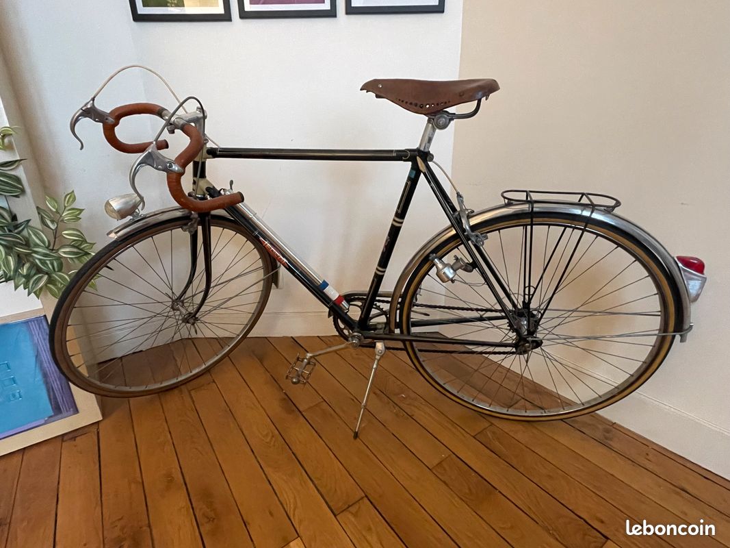 Ancien Vélo TERROT à restaurer - Vélos