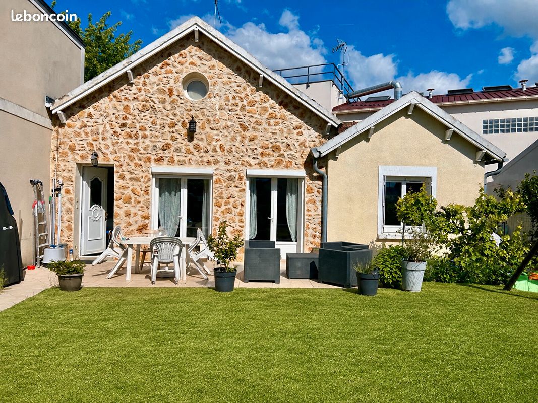 Maison 5 pièces 90 m² · à Brie-Comte-Robert · 90 m² · 319 900 €