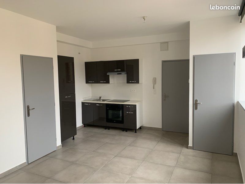 Appartement a louer bourgoin-jallieu - 2 pièce(s) - 37 m2 - Surfyn