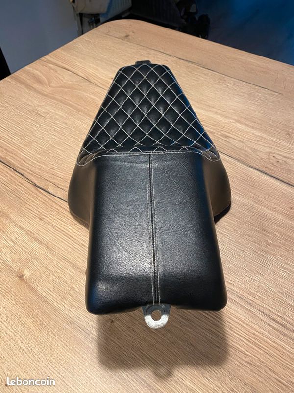 Selle monoplace Diamond HD forty eight Équipement moto