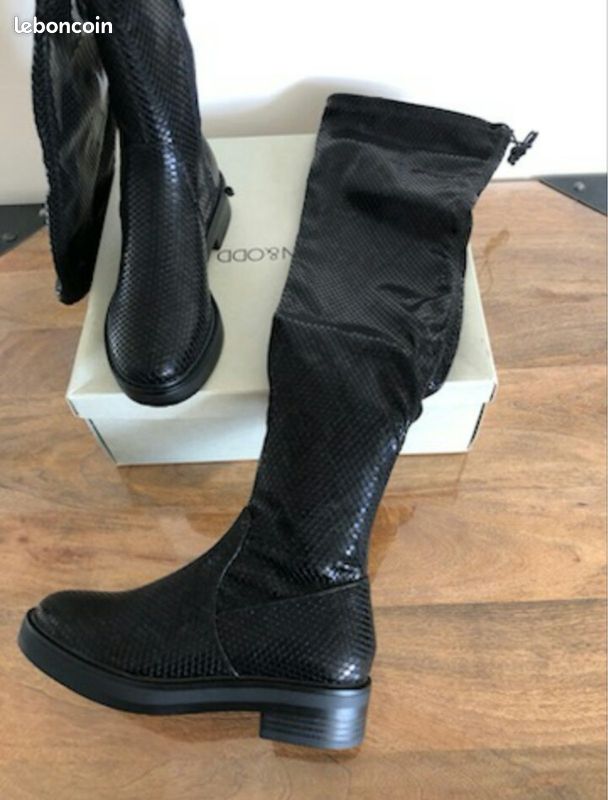 Bottes hautes noires neuves (image 1)