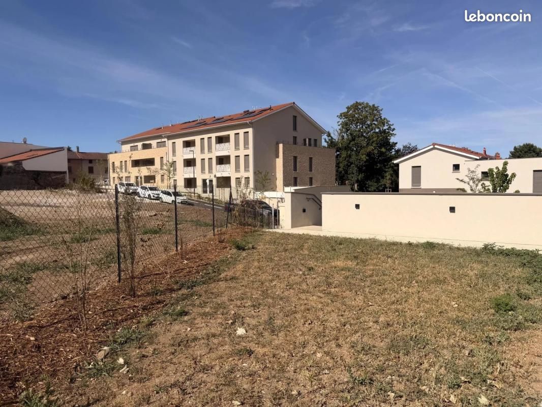 Appartement 2 pièces 45 m² · à La Tour-de-Salvagny · 45 m² · 766 €
