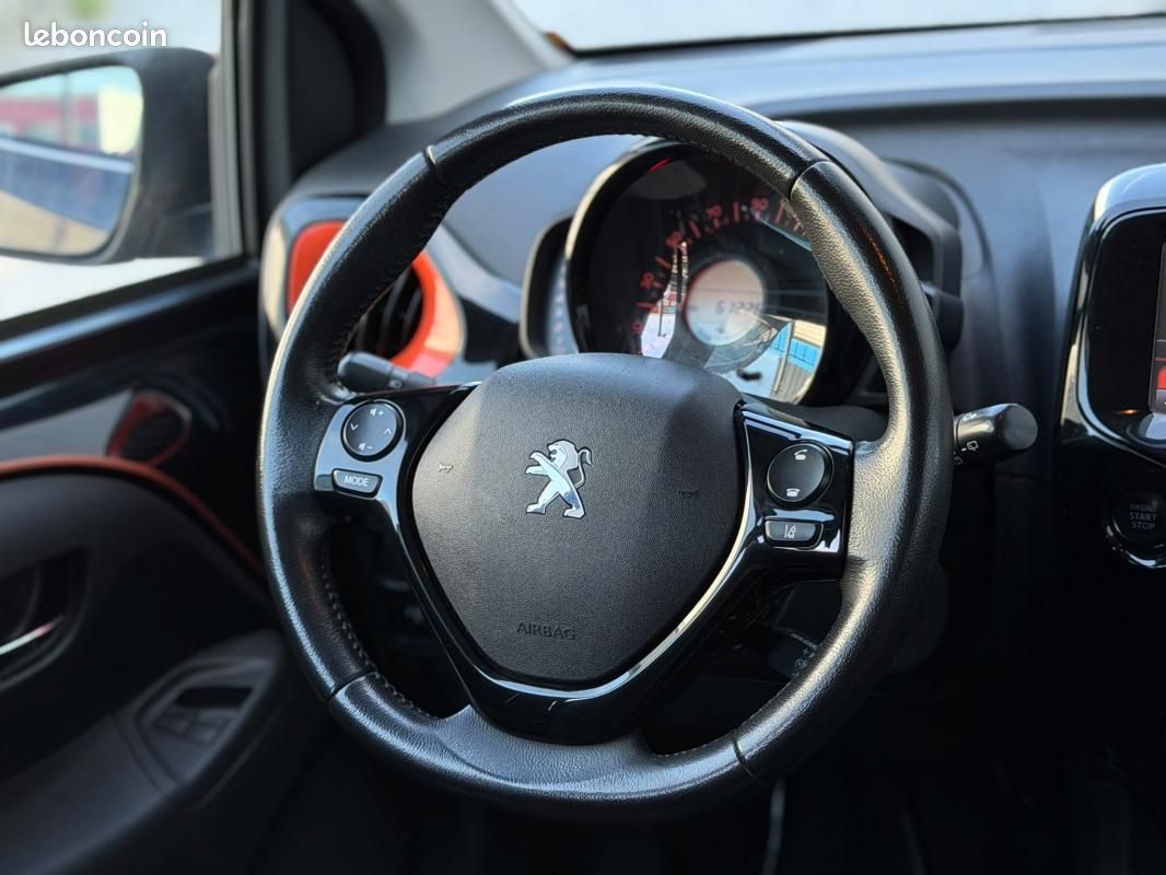 Peugeot 108 CABRIOLET 1.2 82 CH BVM5 ROLAND GARROS TOP SUIVI OK PEUGEOT 03/2026 (image 7)