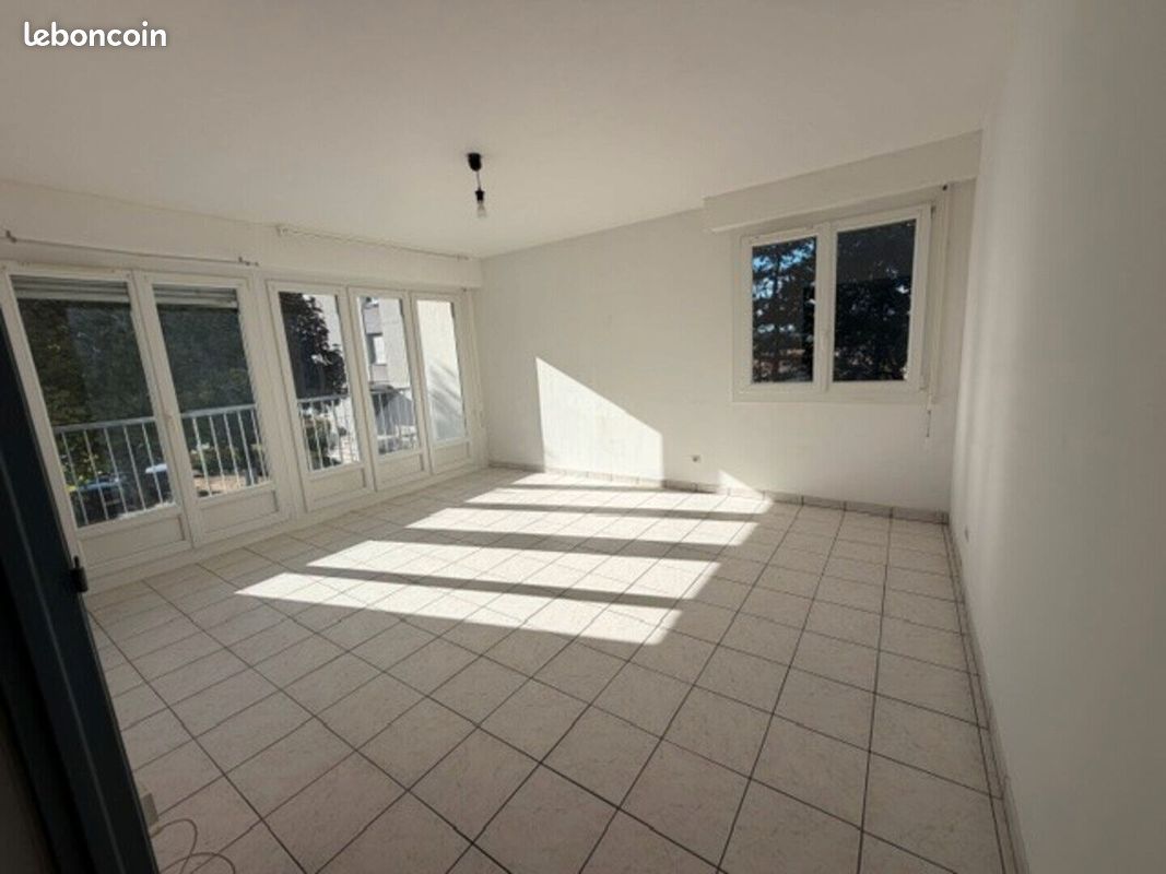 Appartement 2 pièces 52 m² · à Épernay · 52 m² · 596 €/mois