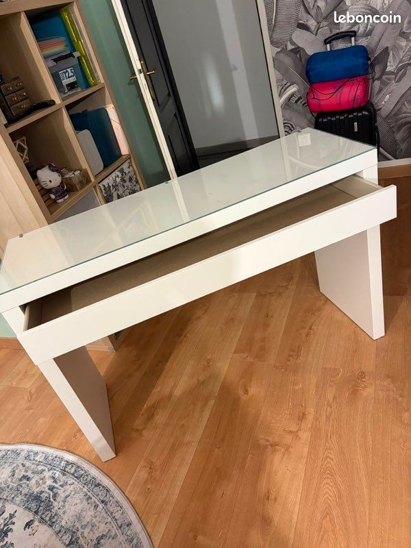 Coiffeuse IKEA Malm très bon état (image 1)