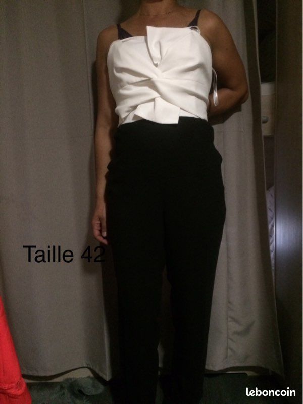 Vends vêtements de marque Morgane cache-cache Bréal robe Pantalon et pull (image 2)