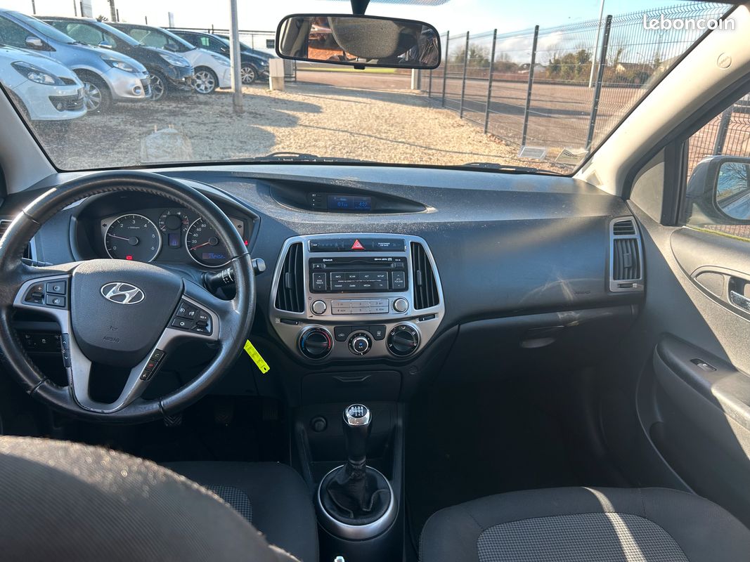 Hyundai i20 crdi 75 pack inventive (image 4)
