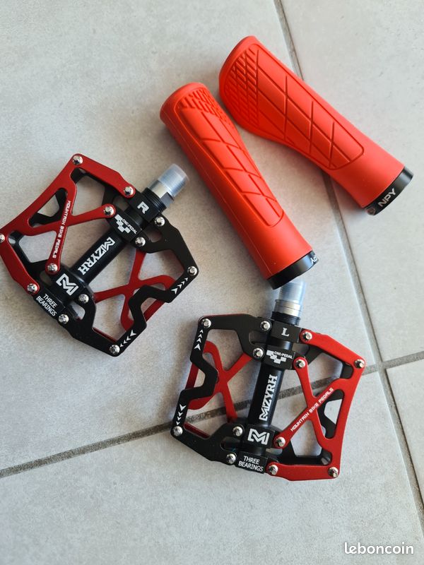 Paire De Pédales Vélo VTT/route Noires, 3 Roulements Scellés, Aluminium, Antidérapantes