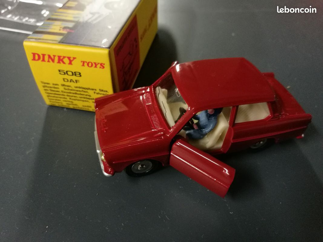 Miniature Dinky Toys Atlas – DAF 850 Bordeaux 1966 – Échelle 1/43 – Réf 508