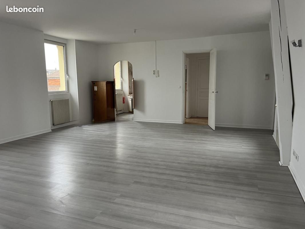 Appartement 5 pièces 114 m² · à Chauny · 114 m² · 122 000 €