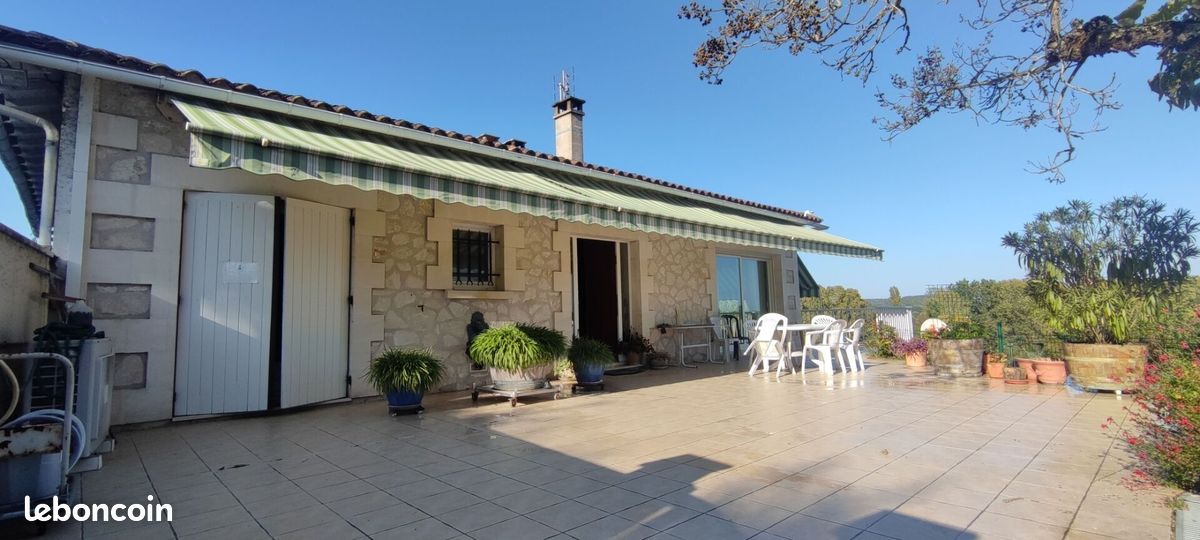 Maison 6 pièces 148 m² - Aubeterre-sur-Dronne 16390 (image principale 0)