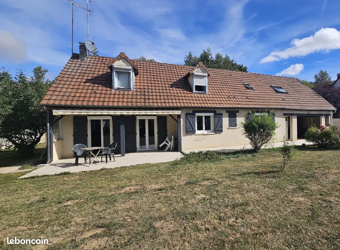 Maison 8 pièces 146 m² · à Gallardon · 146 m² · 261 250 €