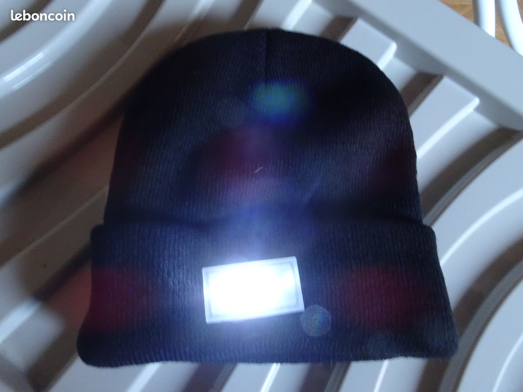 BONNET NOIR avec LED NEUF (image 7)