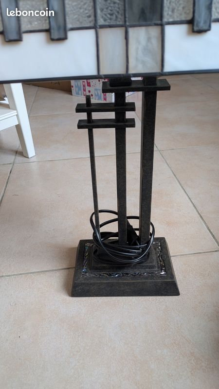 Lampe vitrail Helensburgh collection Museum Selection (image 2)