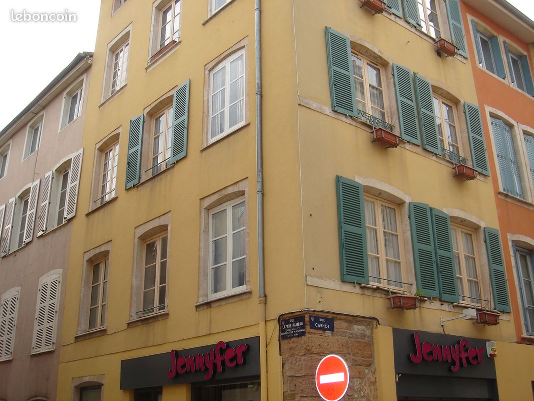 Appartement 4 pièces 120 m² · à Mâcon · 120 m² · 840 €