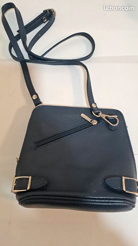 Pochette Bandoulière Cuir Bleu Marine - Fermeture Sécurisée, Fabriquée En Italie - Neuf Sans étiquette