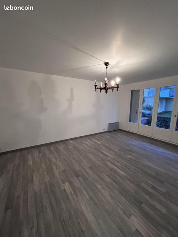 Appartement 5 pièces 78 m² · à Argentan · 78 m² · 735 €