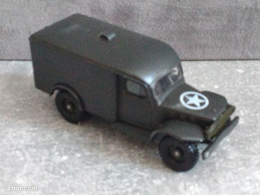 Modèle Réduit Militaire DODGE 4x4 Au 1:50 Par SOLIDO