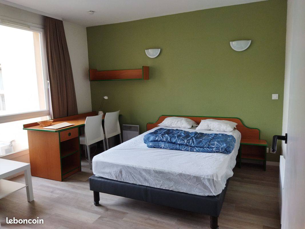 Studio Bordeaux centre avec piscine à vendre