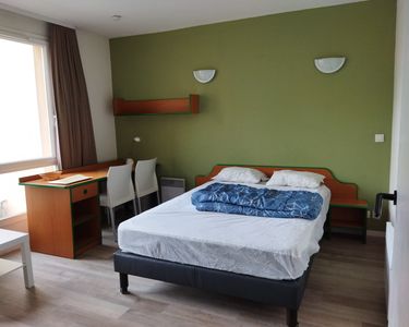 Studio Bordeaux centre avec piscine à vendre