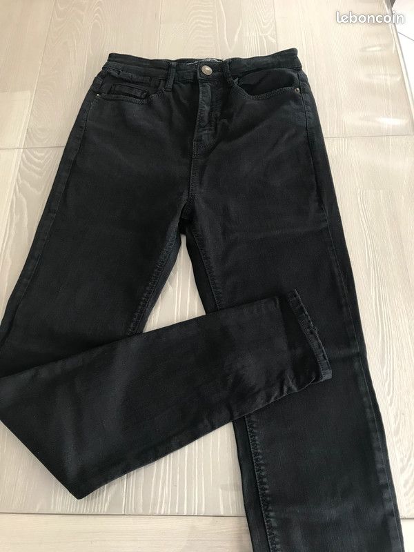 Jean noir Stradivarius (image 1)