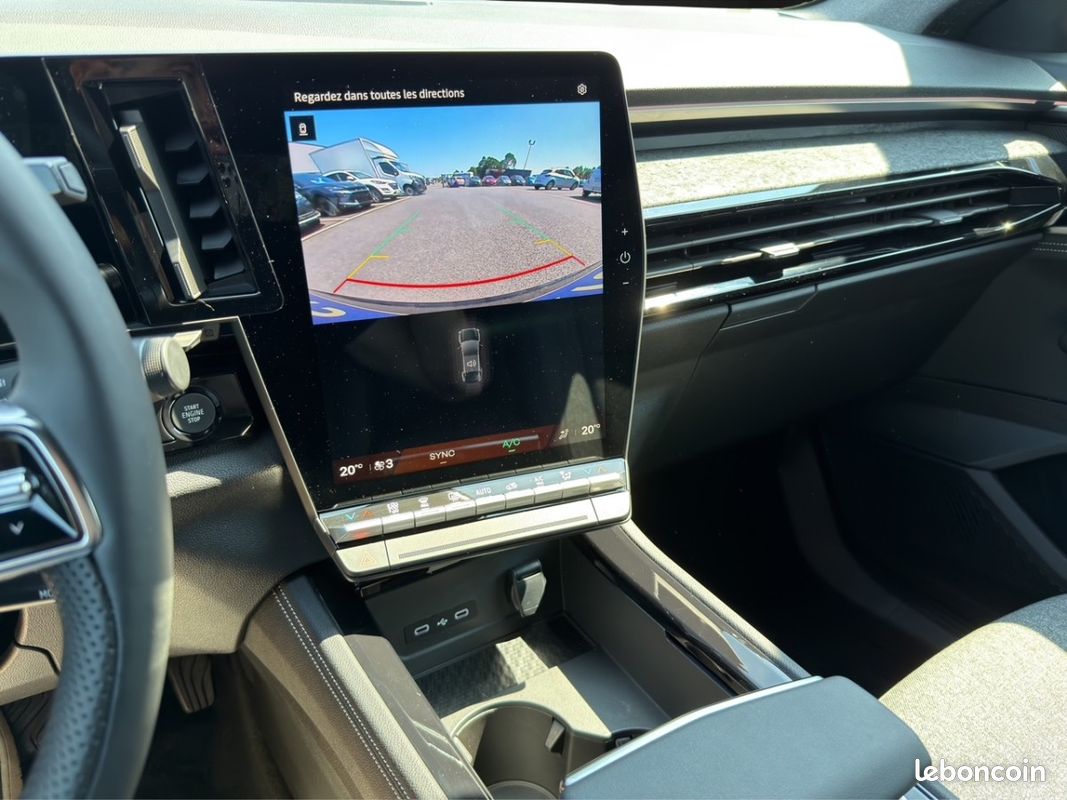 Renault RAFALE techno full hybrid E-Tech 200 ch 25 (image 16)