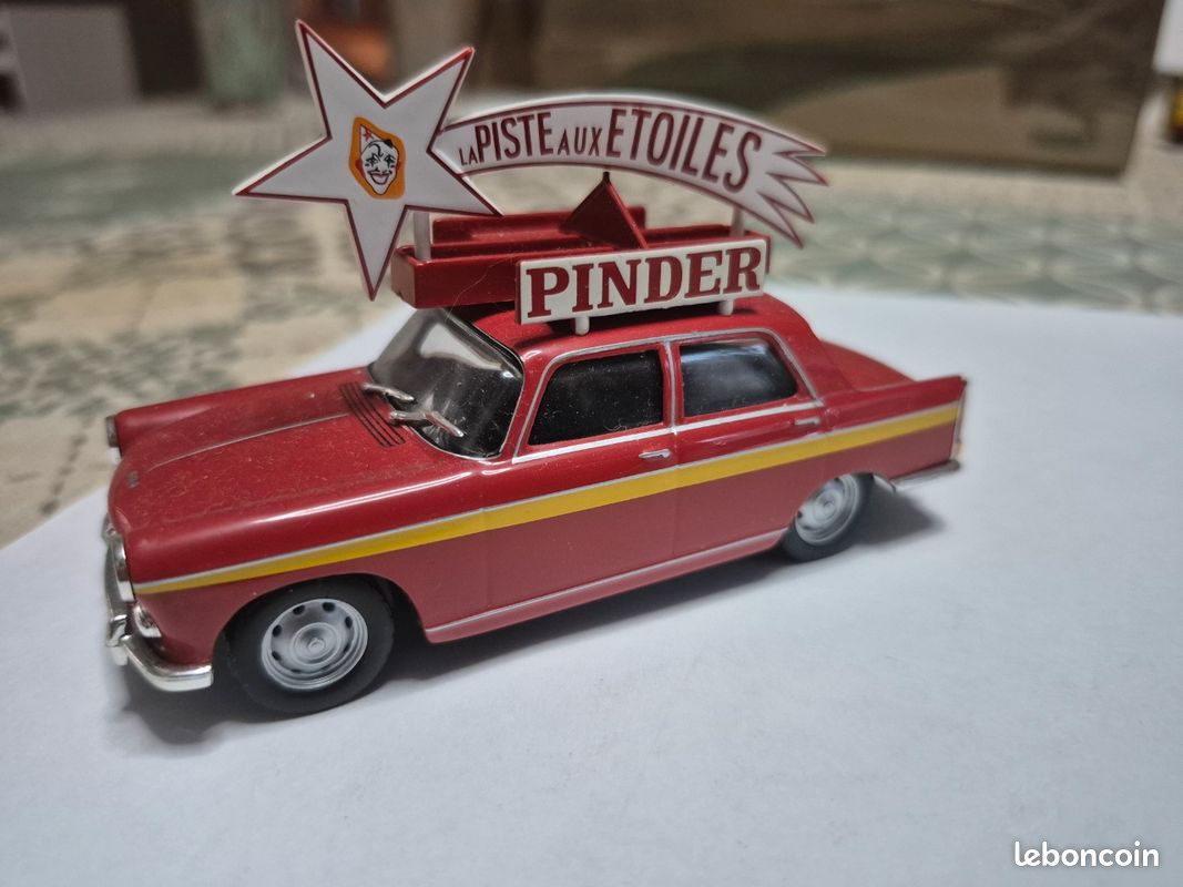 Peugeot 404 du Cirque pinder la piste aux étoiles (image 2)