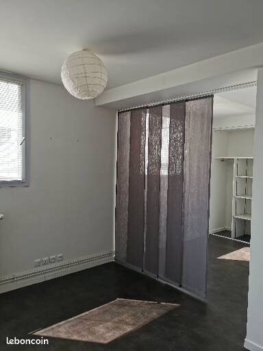 Appartement 1 pièce 28 m² · à Nantes · 27,5 m² · 496 €