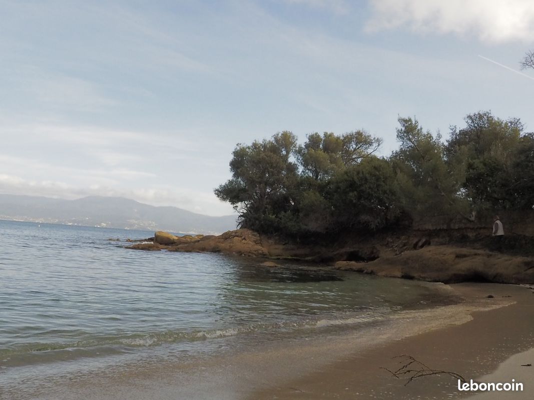 T3 en bord de mer à AJACCIO (image 7)
