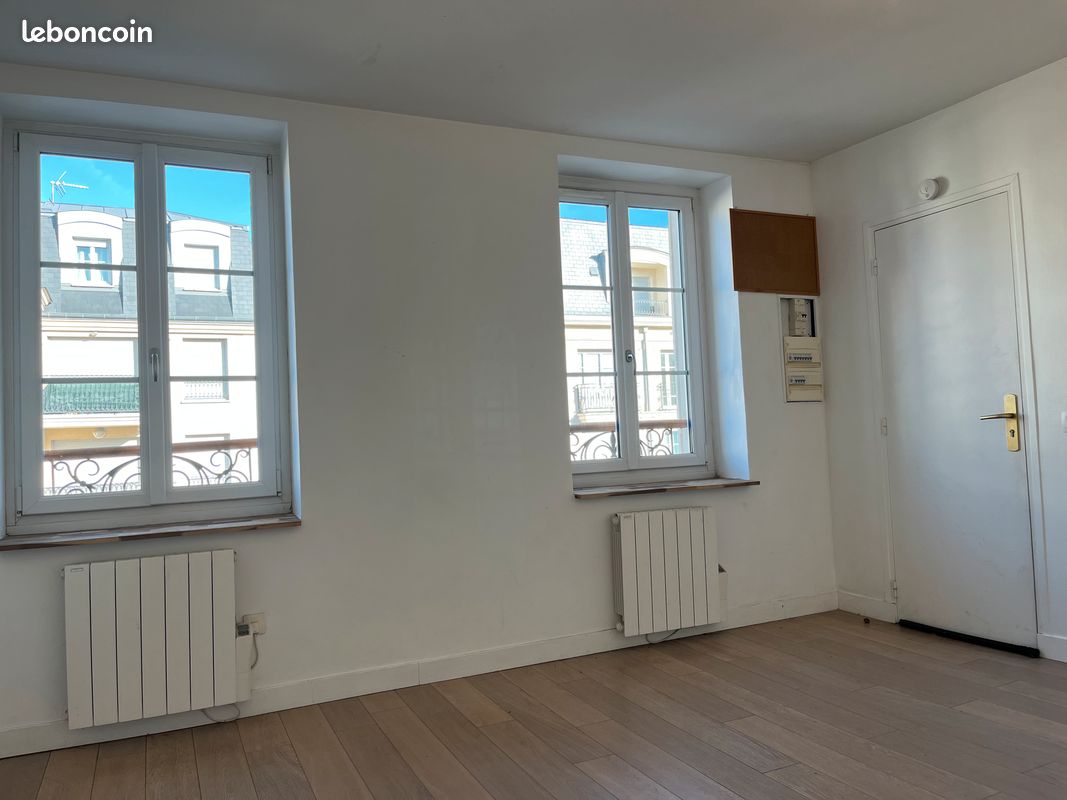 Appartement a louer saint-cyr-l'ecole - 1 pièce(s) - 20 m2 - Surfyn