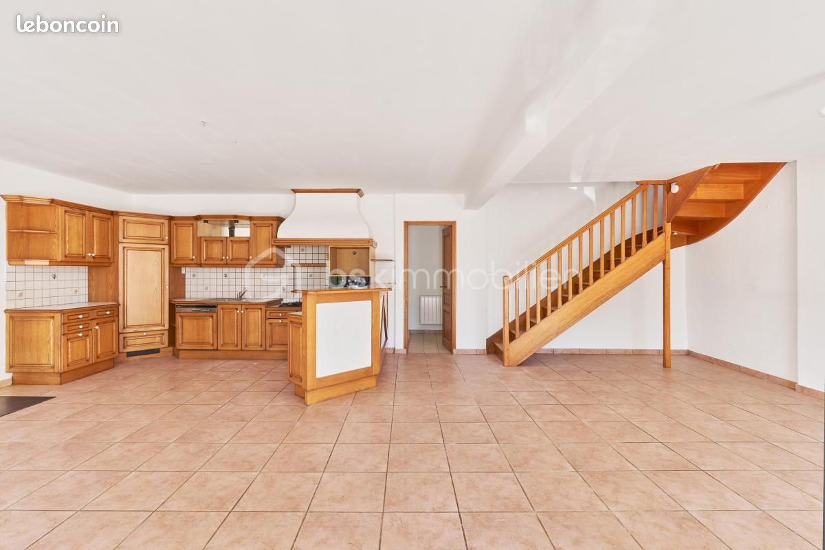 Maison 6 pièces 145 m² · à Bourgbarré · 145 m² · 315 000 €