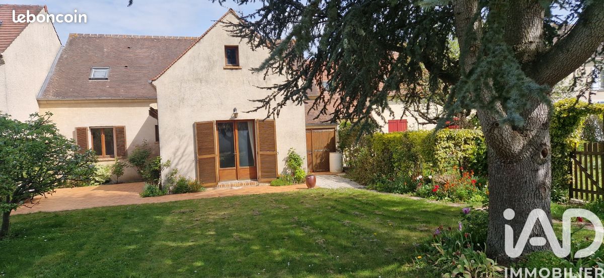 Maison 6 pièces 165 m² · à Marines · 165 m² · 394 000 €