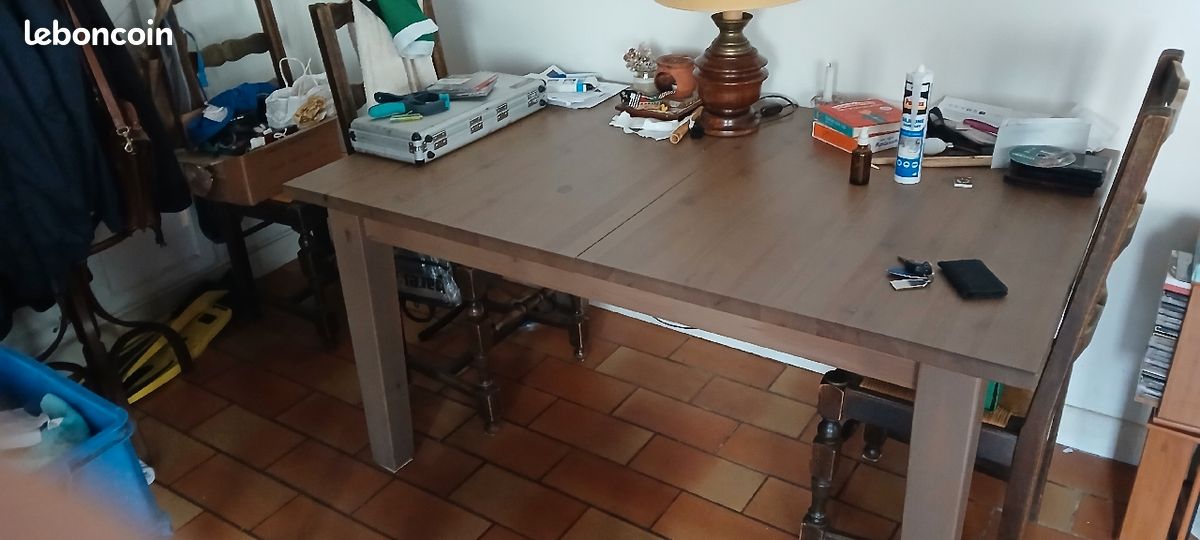 Table (image 1)