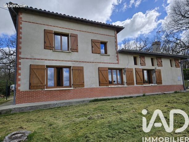 Propriété 7 pièces 238 m²