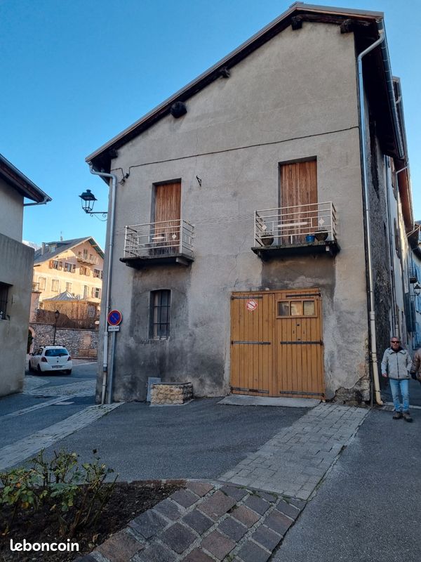 Maison 3 pièces 66 m² · à Embrun · 66 m² · 200 000 €