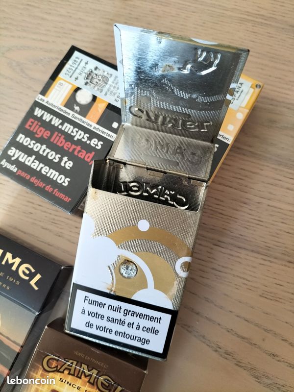 Paquets vides de cigarettes Camel vintage - Collection