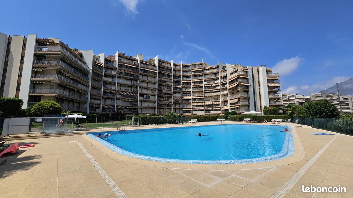 Appartement 1 pièce 34 m² · à Mandelieu-la-Napoule · 34 m² · 870 €