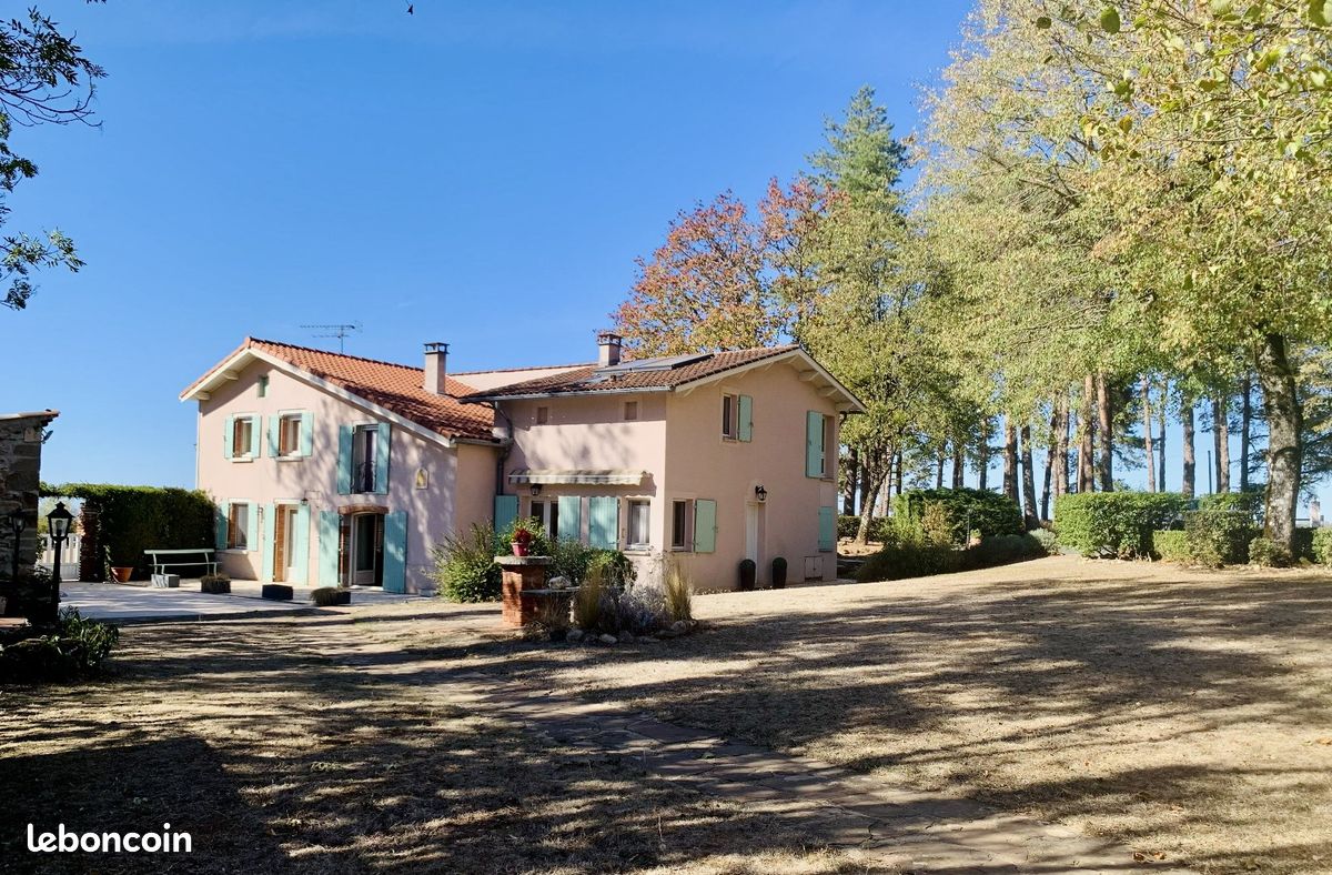 Maison 10 pièces 203 m² · à Terre-de-Bancalié · 203 m² · 315 000 €