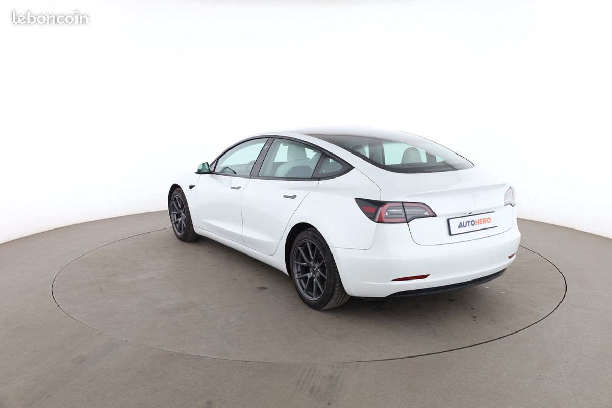 Tesla Model 3 Autonomie Standard Plus RWD 60 kWh 275 ch (image 2)