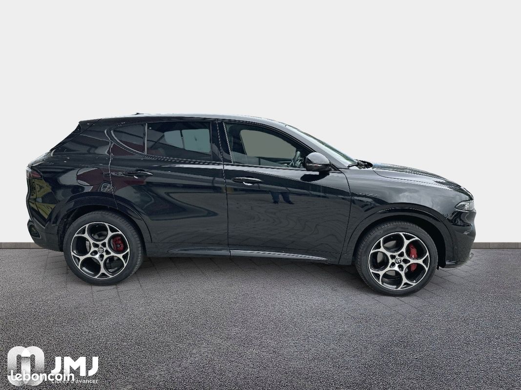 ALFA ROMEO Tonale 1.3 Hybride Rechargeable PHEV 280ch AT6 e-Q4 Veloce (image 4)