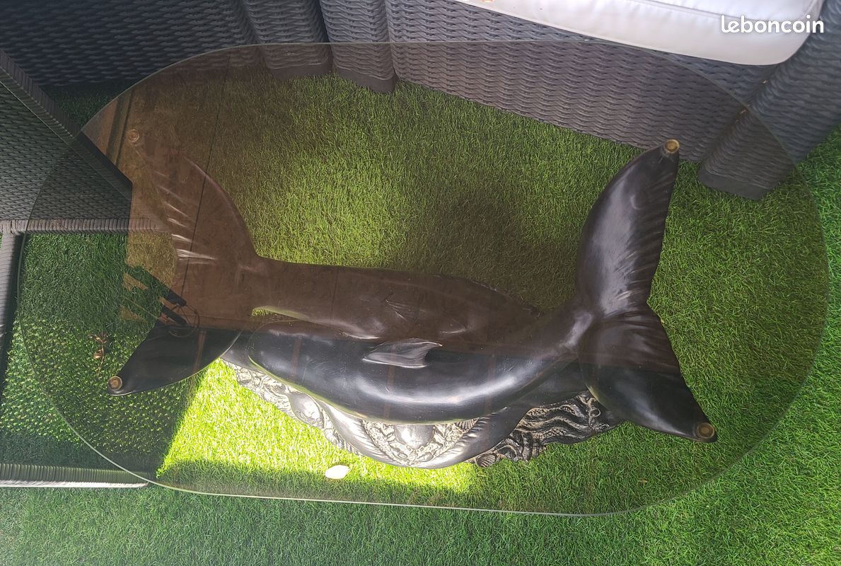 Table de salon pied avec des dauphins (image 7)