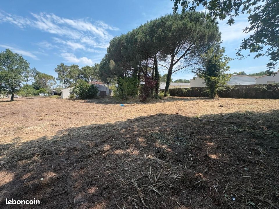 Terrain 464 m² Les Mathes · 155 000 €