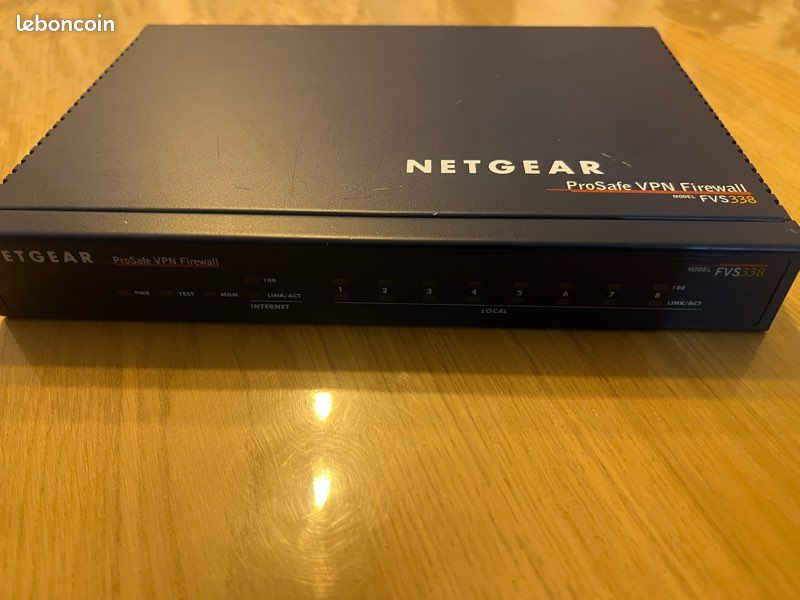 Netgear ProSafe FVS338 (image 4)