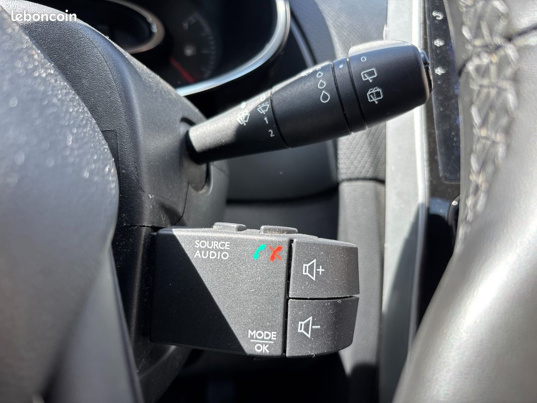 Renault Clio 4 1.5 DCI 90 CH ENERGY BUSINESS ECO2 - DISTRIB OK + EMBRAYAGE OK + AMORTISSEURS OK (image 16)