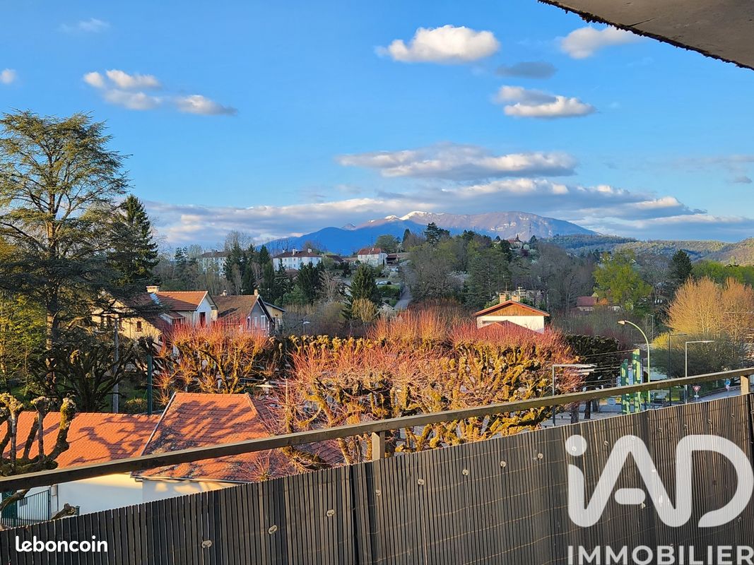 Appartement 6 pièces 141 m² · à Belley · 141 m² · 130 000 €