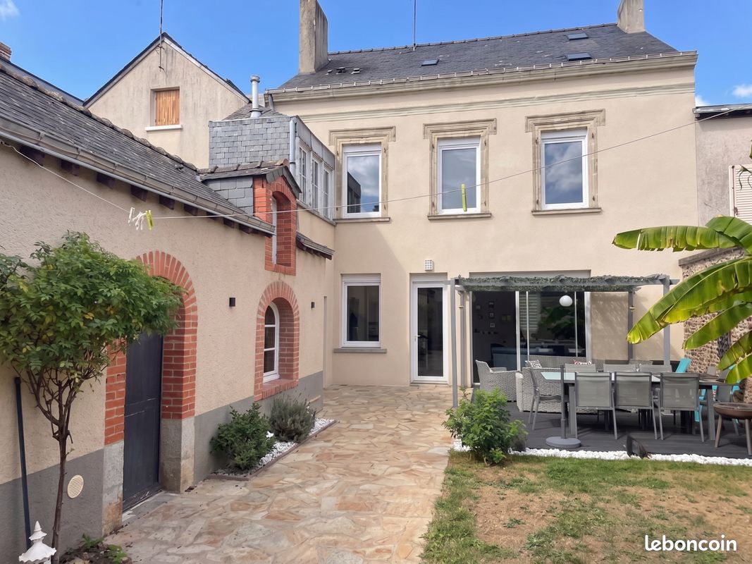 Maison 7 pièces 171 m² · à Meslay-du-Maine · 171 m² · 239 200 €
