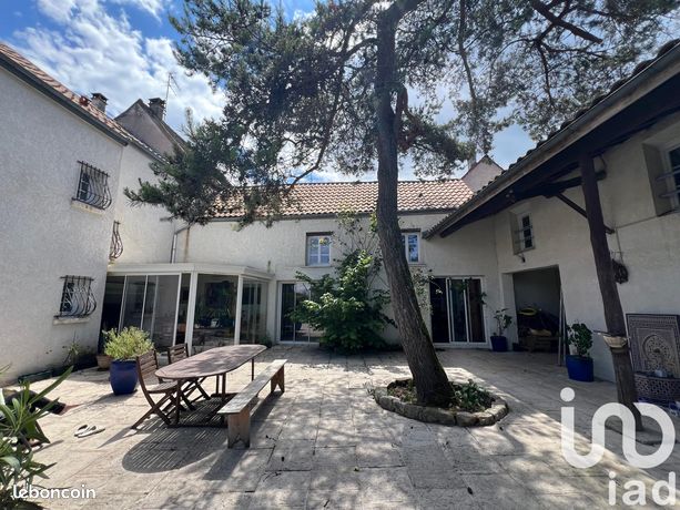 Ferme 10 pièces 250 m²