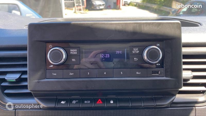 Renault Trafic Véhicule utilitaire ou Société L1H1 3T 2.0 Blue dCi 130ch Confort (image 28)